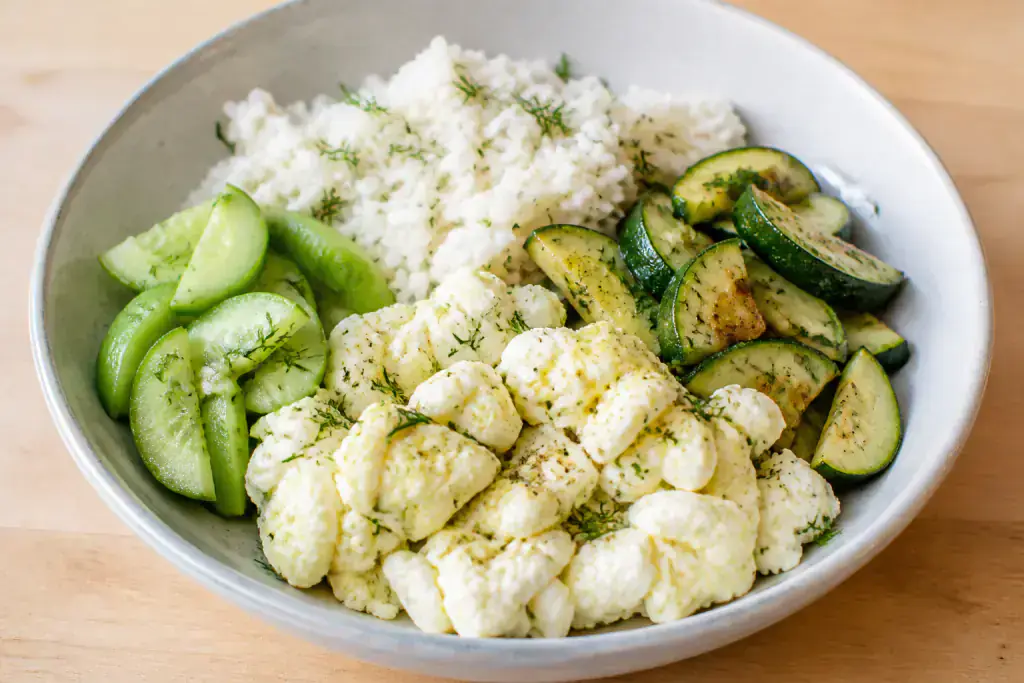 Cape Malay-Inspired Kidney-Caution Egg White Rice Zucchini Bowl